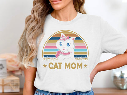 Retro Cat Mom Legend Tee - Chic Feline Fashion Statement