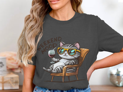 Wine Lover's Cat T-Shirt – Purr-fect Weekend Mood